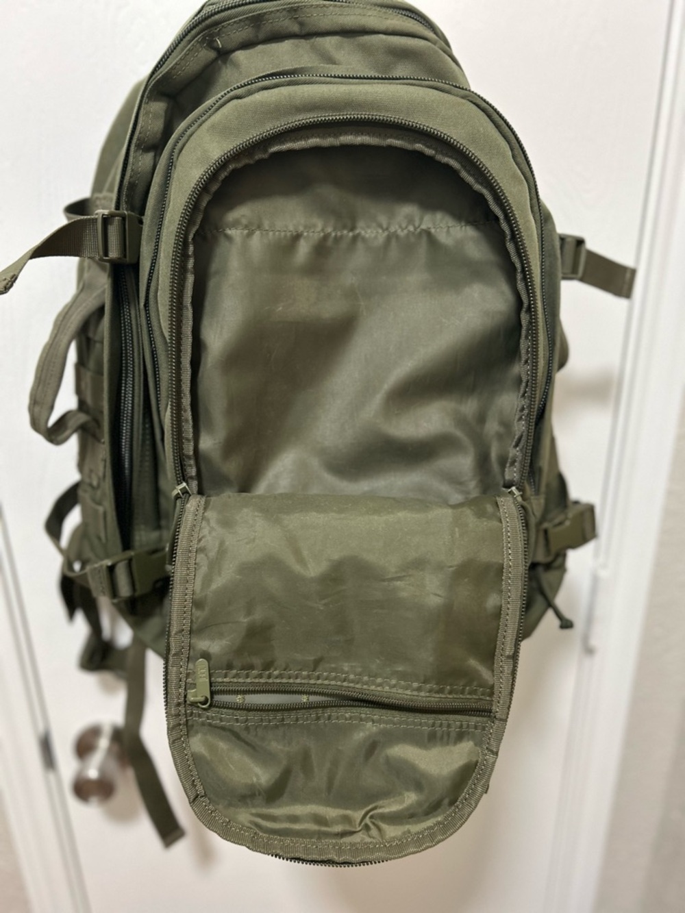 Highland Tactical Rumble Backpack Dark Green - Picture 5 of 10